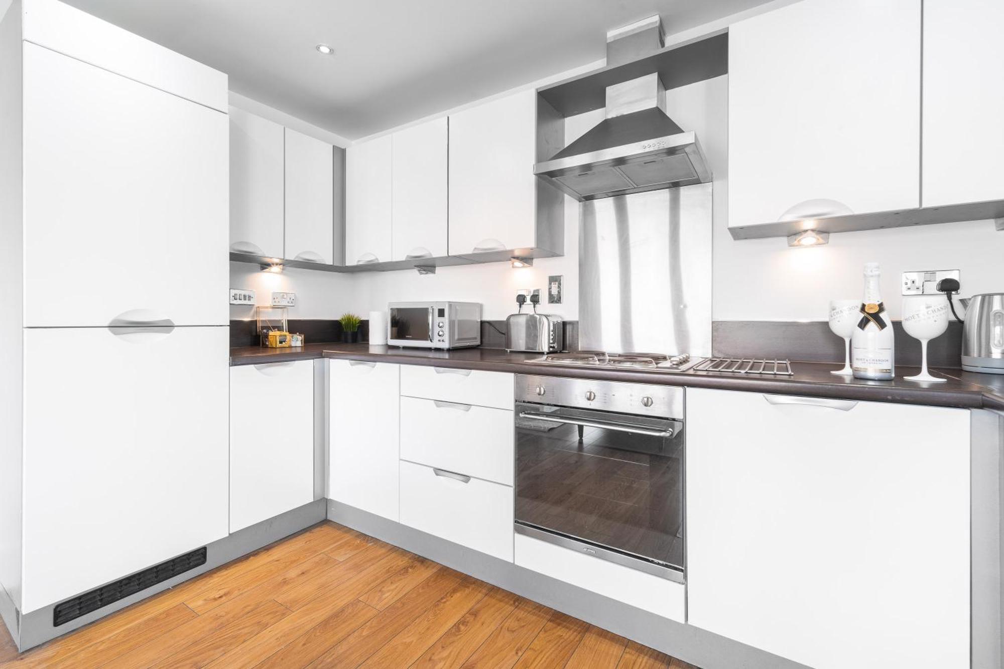 Stylish Birmingham City Centre - 2 Bed - Secure Parking - 5Ac Buitenkant foto